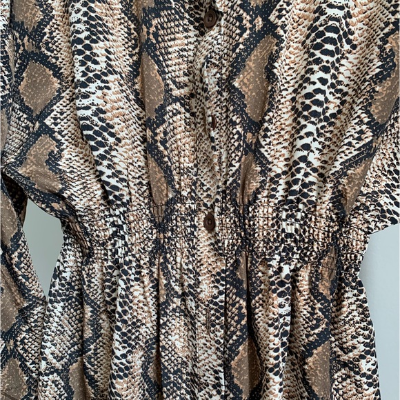 Dress - Picture 2 of 2